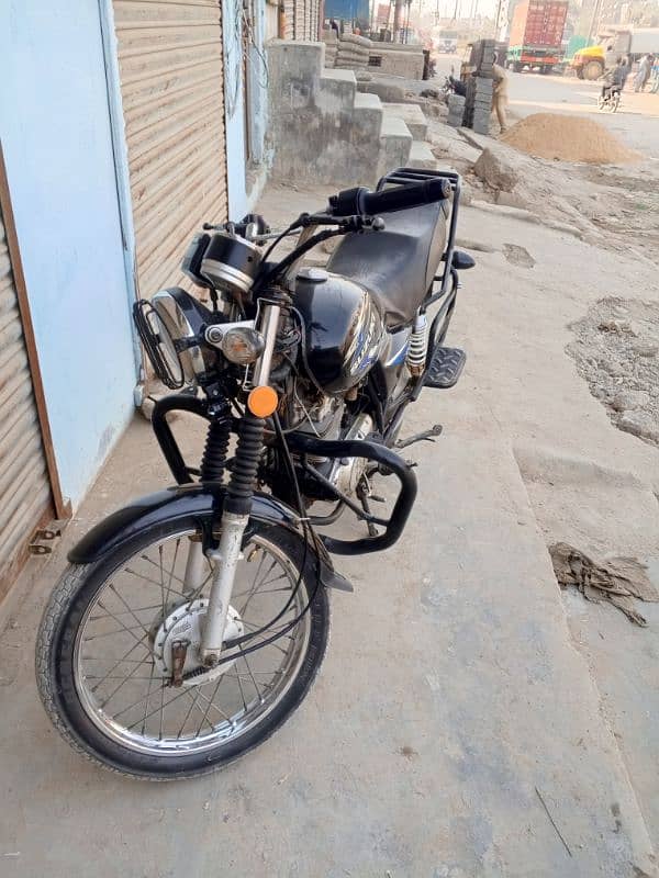 Suzuki 150 rs145000 2