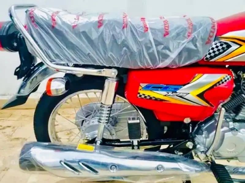 Honda cg 125 2025 zero meter hai 180kilometer hai 20din huwa liha hai 0