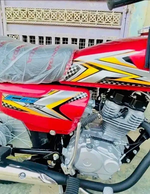 Honda cg 125 2025 zero meter hai 180kilometer hai 20din huwa liha hai 4