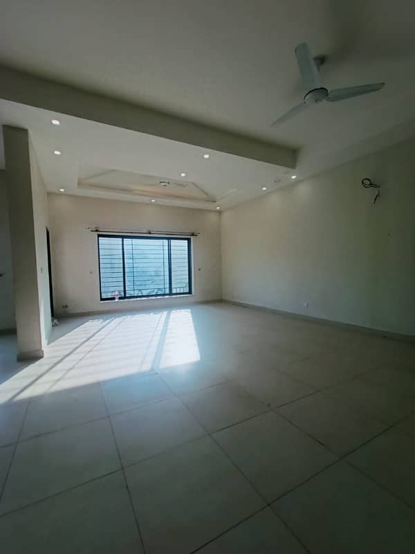 House available for rent with solar and basement in bahria enclave Islamabad 5