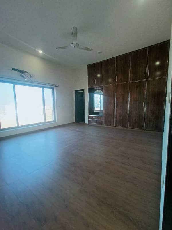 House available for rent with solar and basement in bahria enclave Islamabad 16