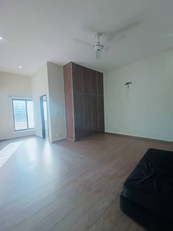 House available for rent with solar and basement in bahria enclave Islamabad 18