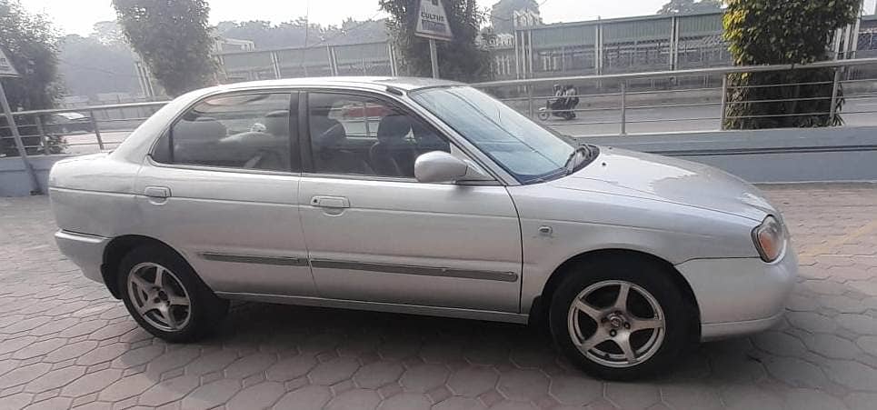 Suzuki Baleno 2005 12