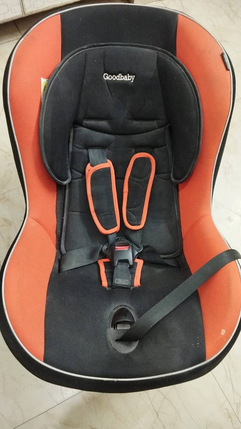 Kid Car Seat in Excellent Condition – Comfort and Safety for Your Litt 0