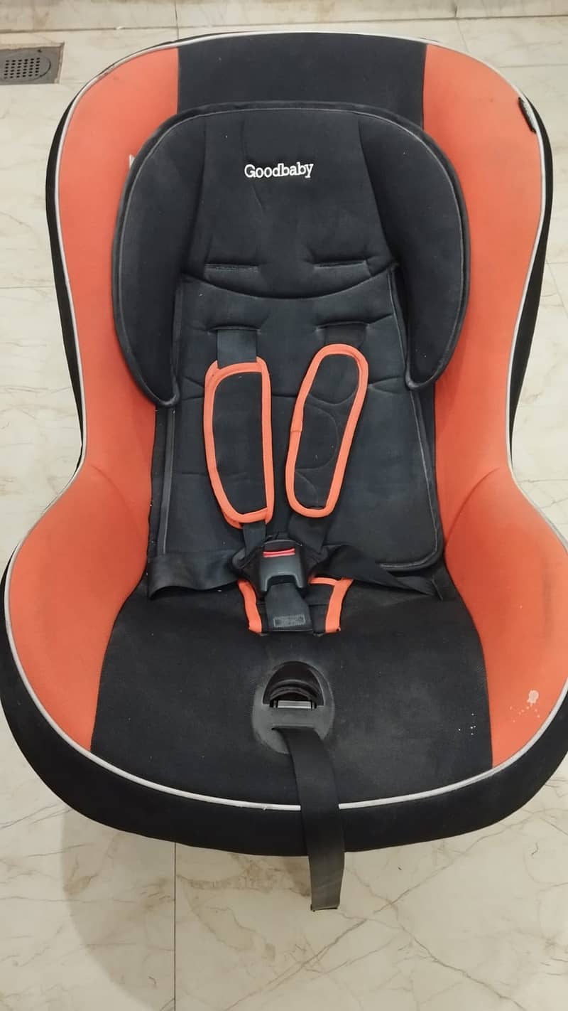 Kid Car Seat in Excellent Condition – Comfort and Safety for Your Litt 4