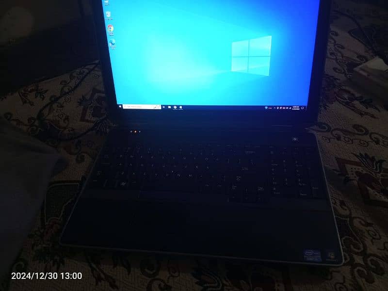 laptop for sall good condition 3