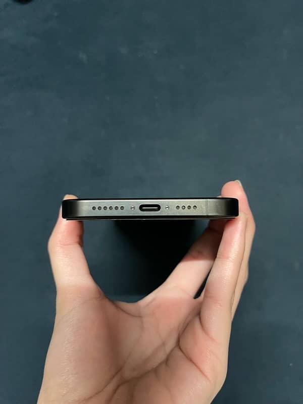 iphone 15pro max black titanium 512gb 1