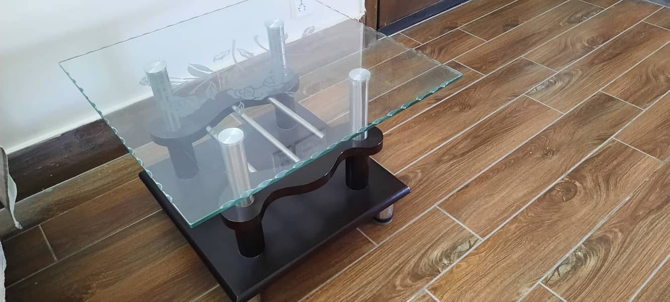 Glass Top Centre Tables in Good Condition ** Price is Negotiable ** 2