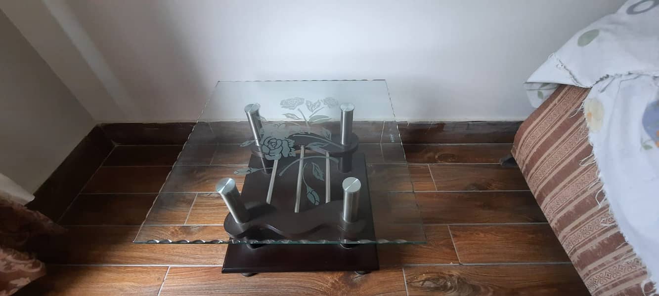 Glass Top Centre Tables in Good Condition ** Price is Negotiable ** 4