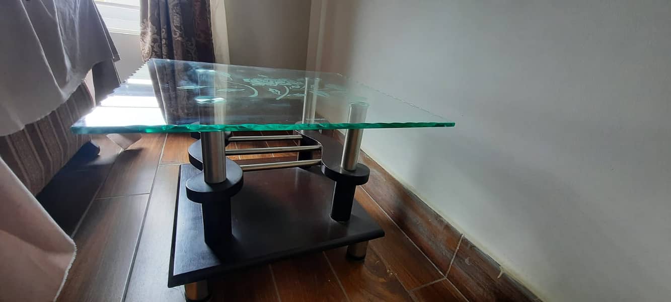 Glass Top Centre Tables in Good Condition ** Price is Negotiable ** 5