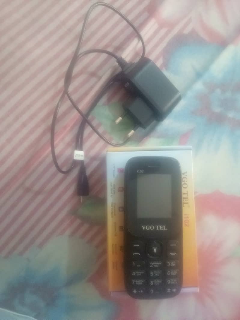 Vgo tel phone model i102 4