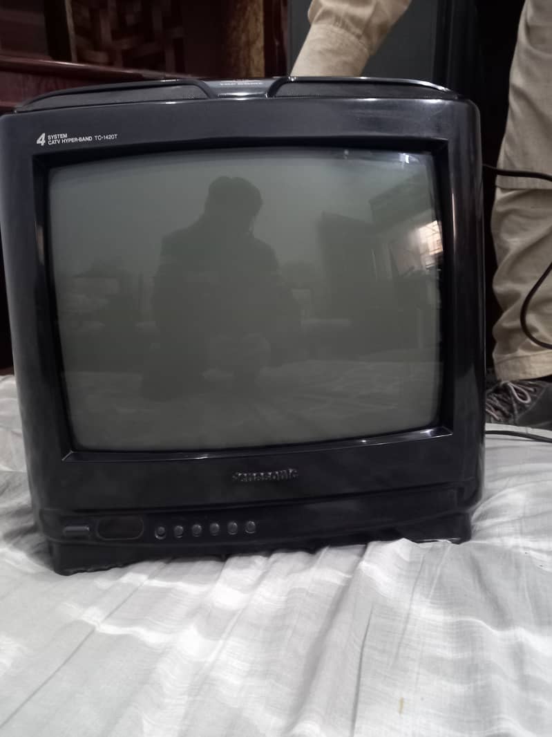 TV Original Panasonic with trolley 0