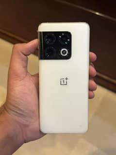 One plus 10 pro panda Edition