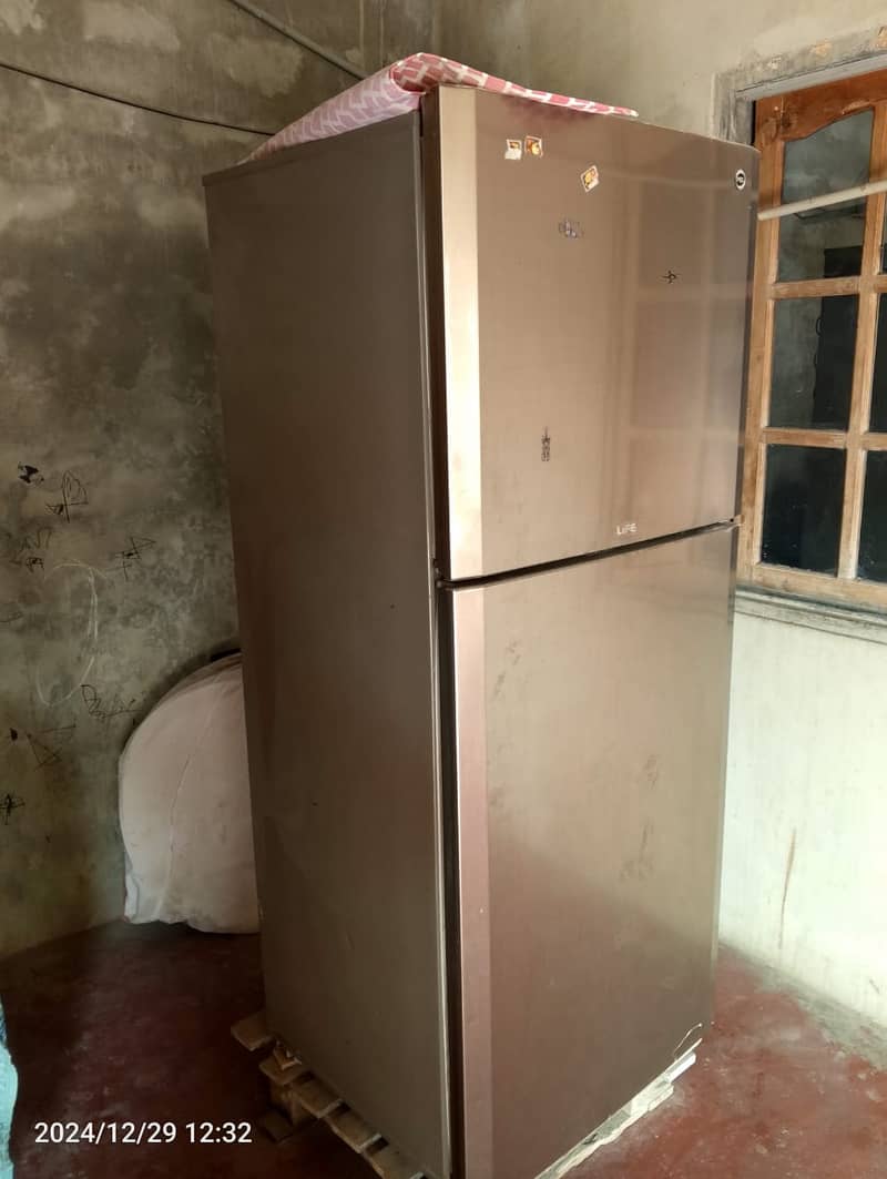 Refrigerator frideg for sell 1