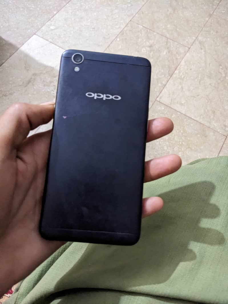 OPPO a37  0-3-4-1-5-9-8-1-8-7-7 4