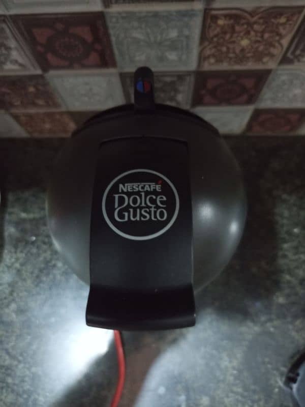 Dolce Gusto(nestle) coffee maker 6