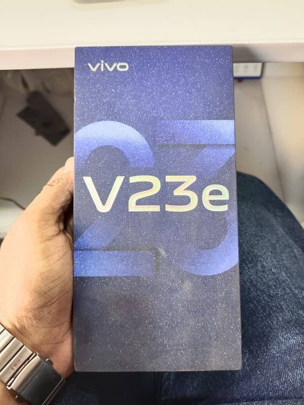 vivo v23E 8+4/128 0