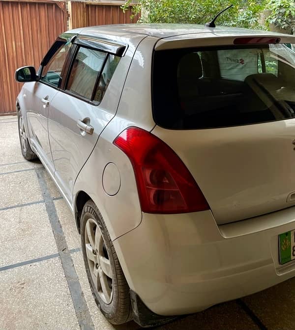 Suzuki Swift 2012 5