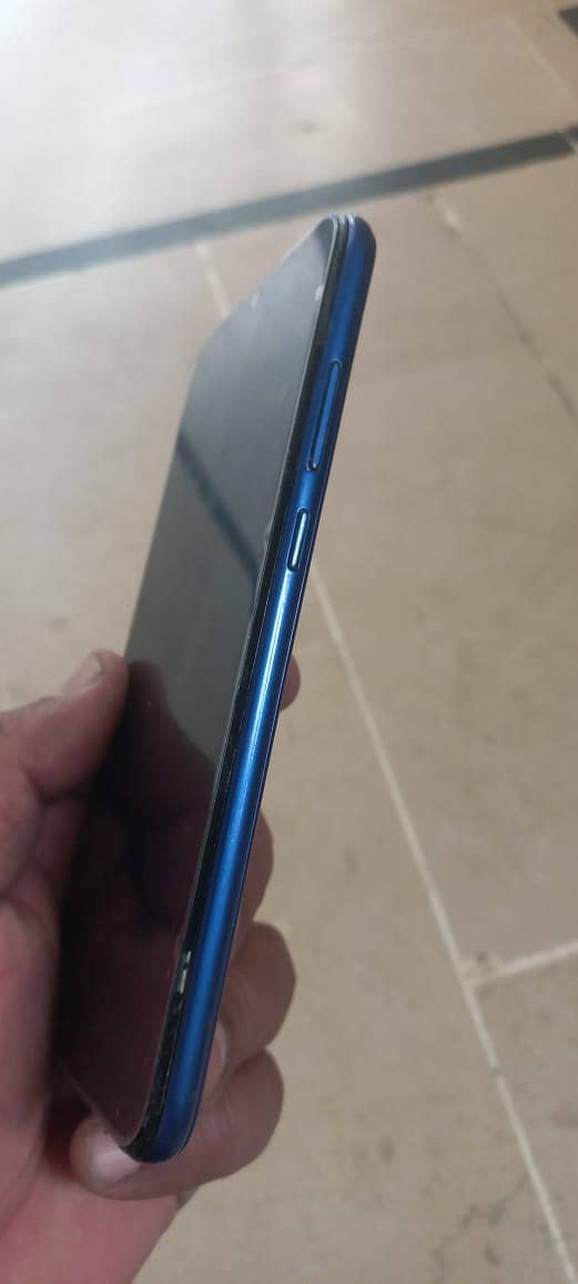 vivo y90 and huawei y6s 3/64 9