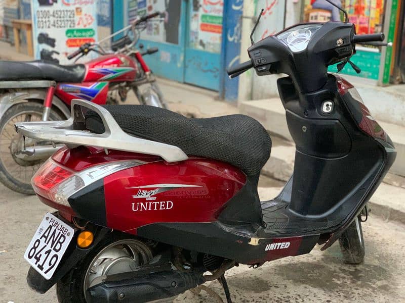 United Scooty 100CC 6