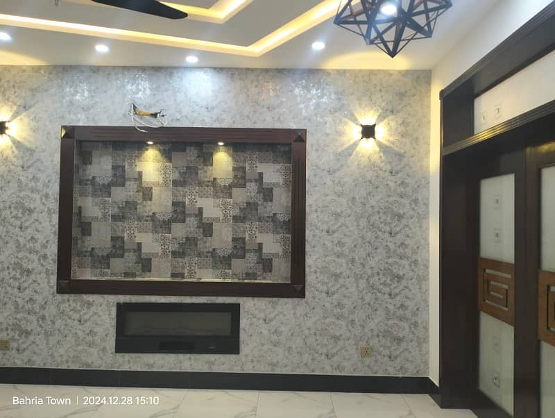 10 Marla Slightly Used House For Sale Bahria Town Lahore 0