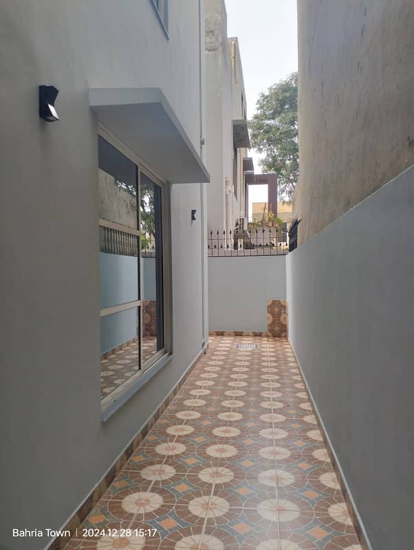 10 Marla Slightly Used House For Sale Bahria Town Lahore 20