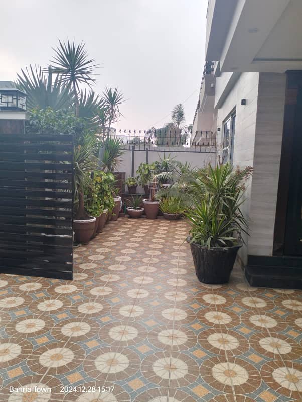 10 Marla Slightly Used House For Sale Bahria Town Lahore 22