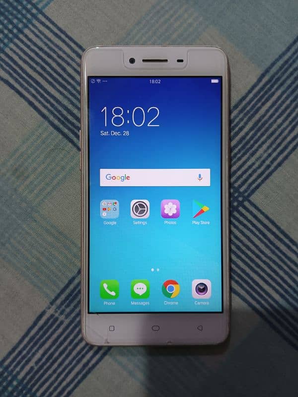 Oppo A37M Immaculate Condition 2