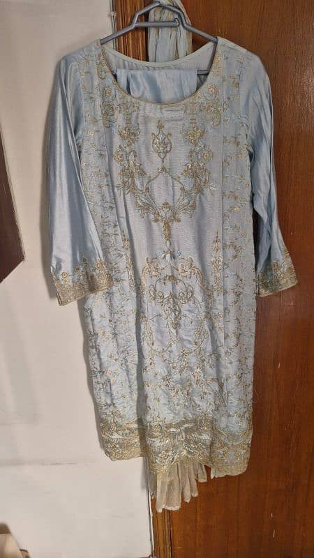 three piece beautiful shalwar kameez/trouser shirt for sale 1