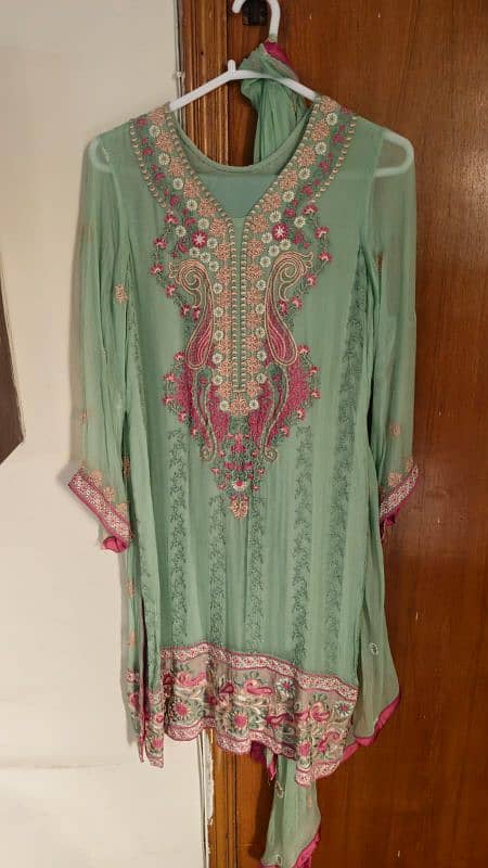 three piece beautiful shalwar kameez/trouser shirt for sale 2