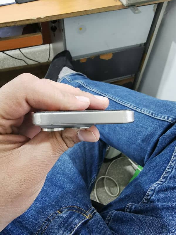 iphone 15 pro pta approved 5