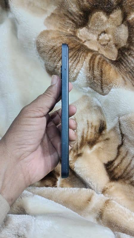 INFINIX HOT 30. (128+8+8 GB) 10