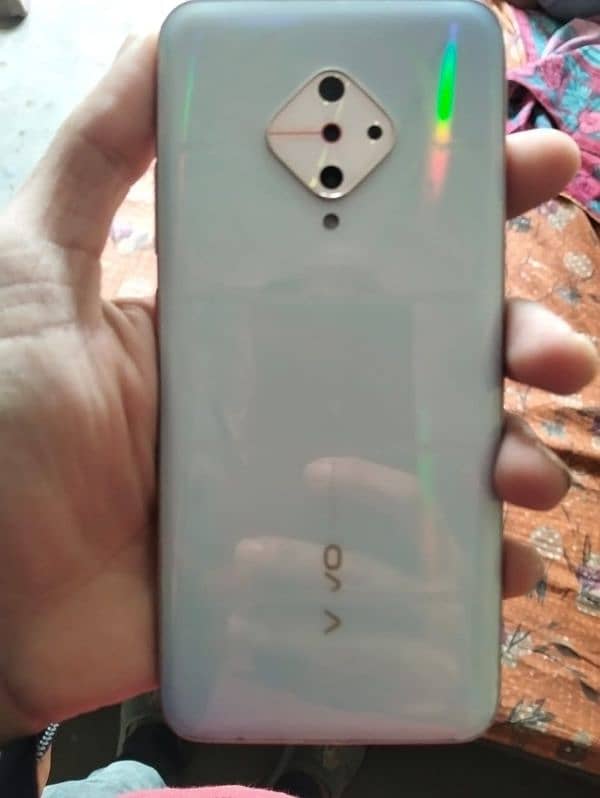 VIVO S1 PRO 3