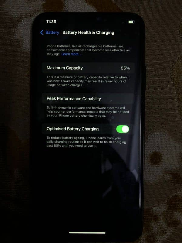 Iphone 11 pro max  64gb Battery Health 85% Condition 10/09 8