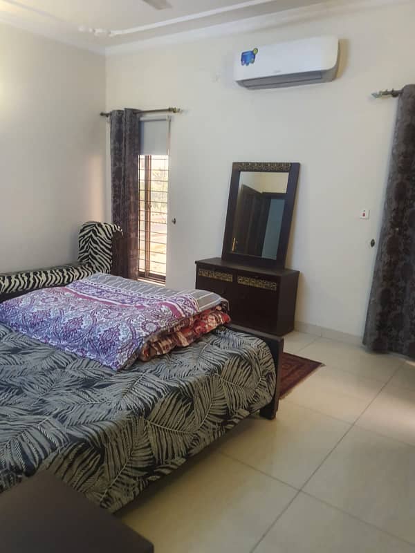 DHA PHASE 6 _1 Kanal Beautiful uper Portion Fully Furnished For Rent 6