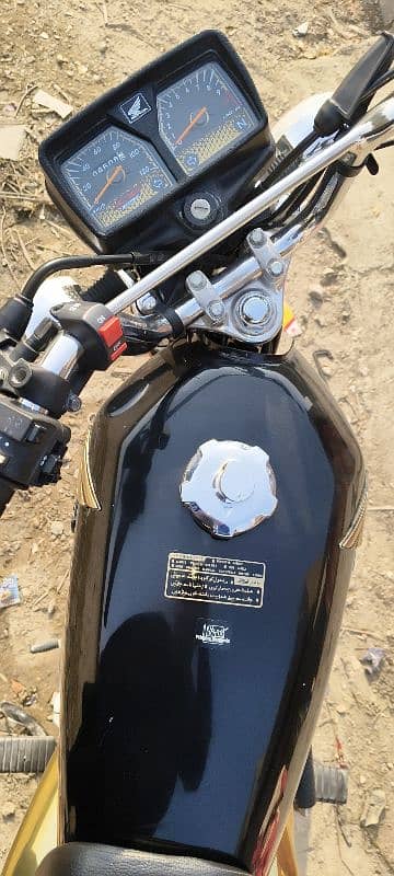 I want sale my honga Cg125 self start 2024 model 2