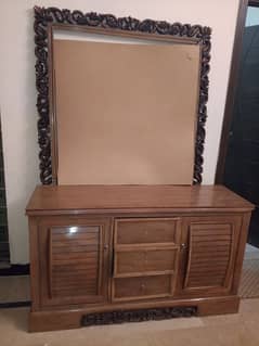 Dressing table