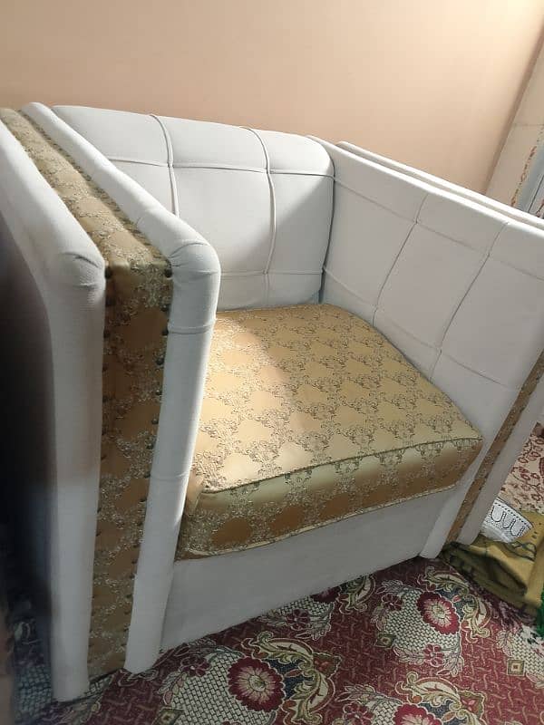 5 seater sofa with cover very good condition 1