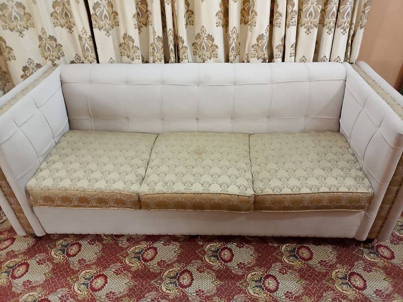 5 seater sofa with cover very good condition 2