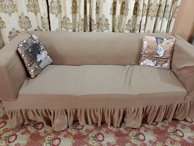 5 seater sofa with cover very good condition 3