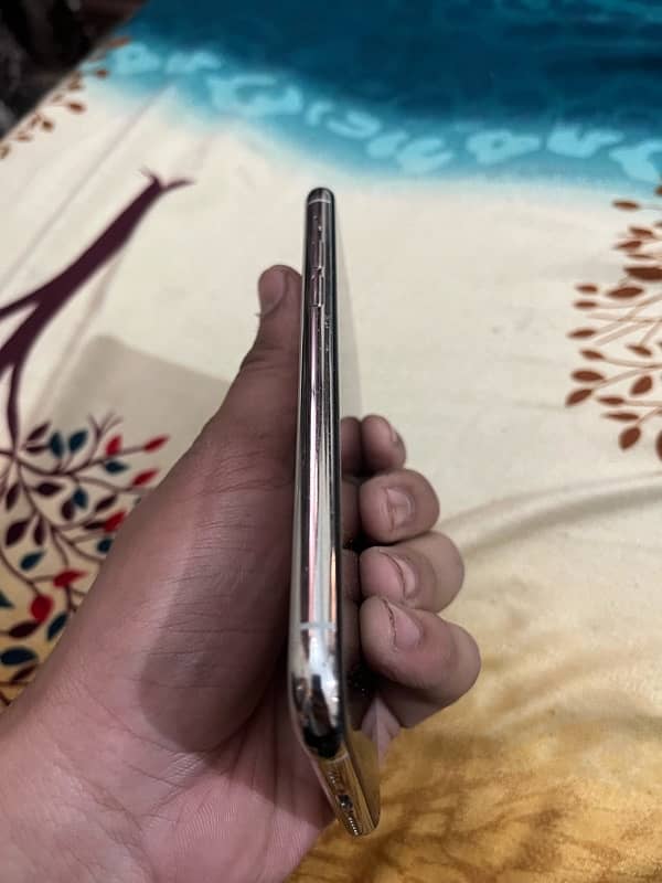 Iphone 11pro [ Pta Approved ] 4