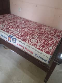 Queen size wooden bed with moltyfoam mattress in reasonable price