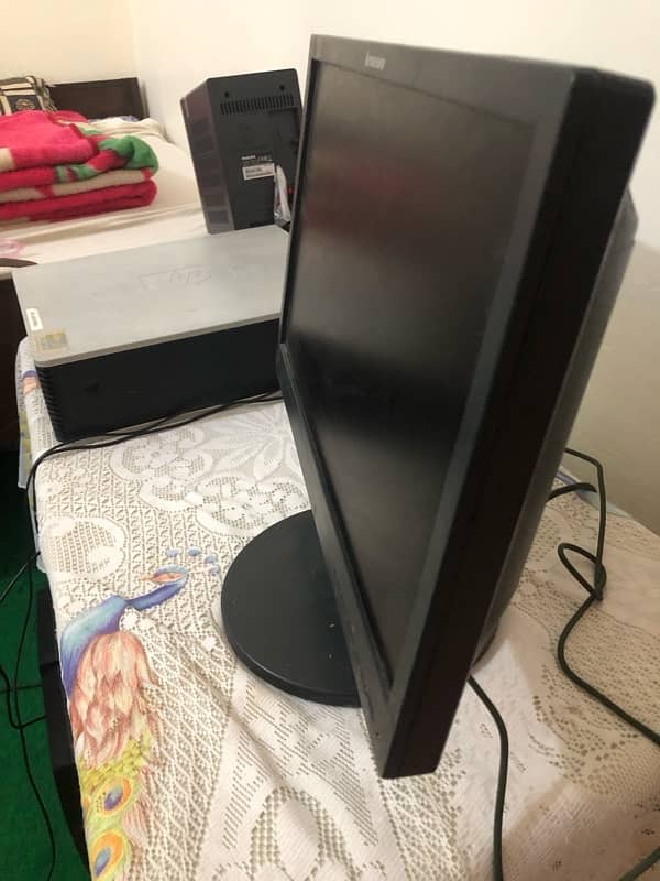 HP Computer Desktop PC with LCD Complete Set 4