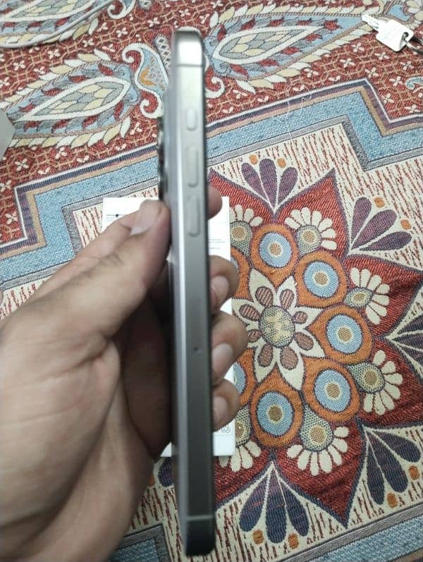 I phone 15pro max titanium 256GB 2