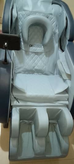 Brand New massager chair for sale