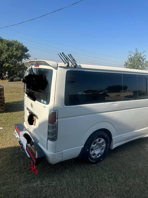 Toyota Hiace 200, 2010/15 3