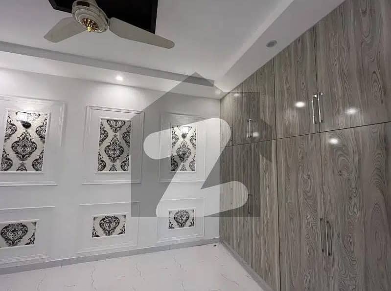 10 Marla Majestic Lower Portion For Rent In DHA Phase 3, Block Z, Lahore 9