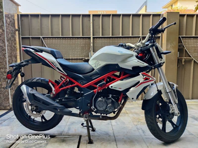 Benelli 150 / TNT 150i 1