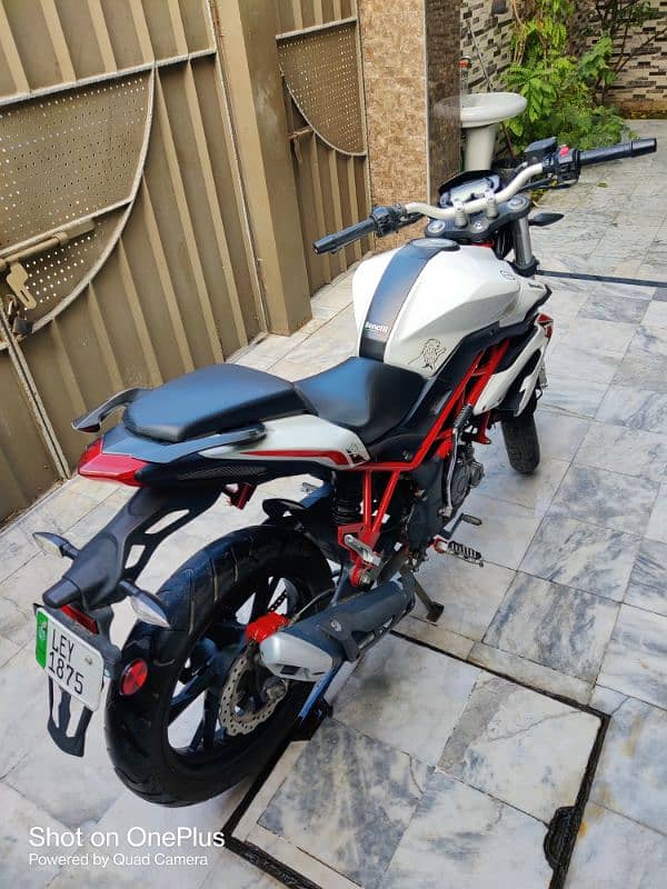 Benelli 150 / TNT 150i 4