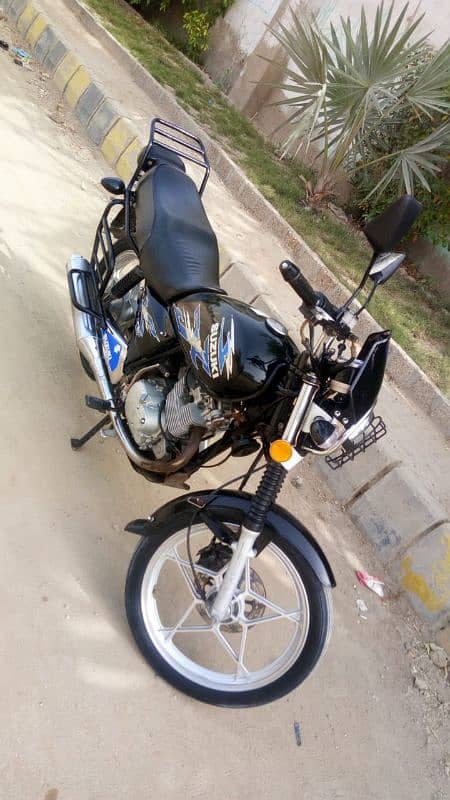 Suzuki gs 150 model 2018 urgent sale genuine condition 0